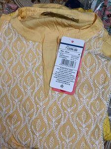 Avaasa Branded Umbrella Top