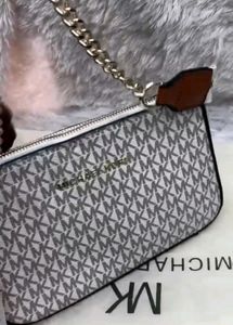 Micheal kors slingbags