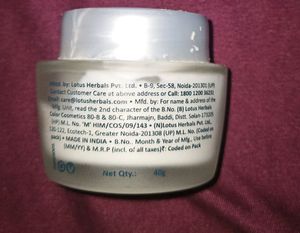 Lotus Herbals White Glow Gel Creme