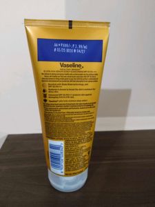 Vaseline Gluta-Hya SPF 50