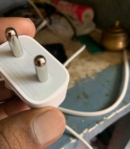 Apple 5W USB Charger for iPhones