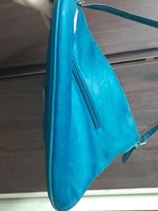 Like New Good Condition Handbag