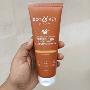 MORINGA & ARGAN FRIZZ CONTROL HAIR CONDITIONER