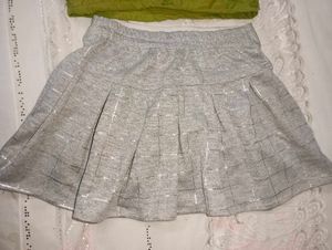 Girls&#39; Green Top &amp; Skirt Set