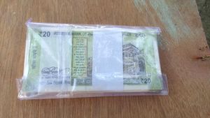 20 Rupees Bundles Banknote
