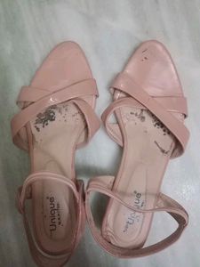 PEACH HEELS FOR LADIES 🤍