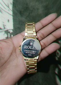 (watch for men)! Elegant Gold-Tone Watc