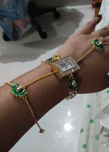 Elegant Gold &amp; Green Watch