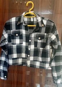 Cropped Black & White Flannel