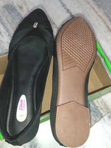 Women&#39;s Black Bellies