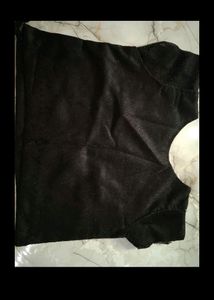 pretty black crop top.