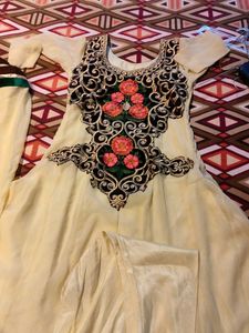 Elegant Embroidered Salwar Kameez