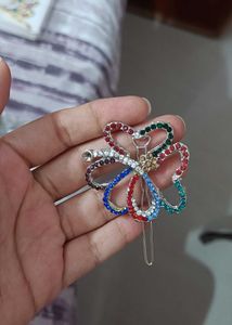 2 Hair Clips