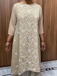 chikankari kurta