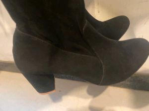 Black Over-the-Knee Boots