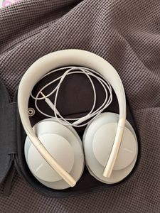 Bose nc 700 headphones