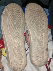 Casual Vibes: Discovering Your Perfect Pair of Fli