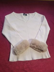 Sweetheart Sweater 🌸 ( Clearance Sale )