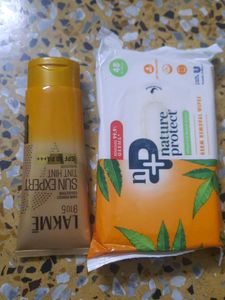 Lakme Sun Expert + Nature Protect Wipes