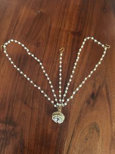Beautiful Maangtika- Golden Pearl