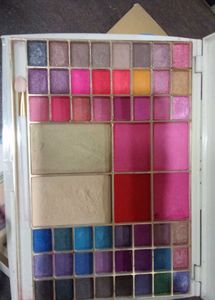 Styglo Makeup Kit