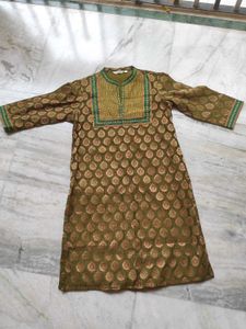 Max Elegant Green Kurta with zari work