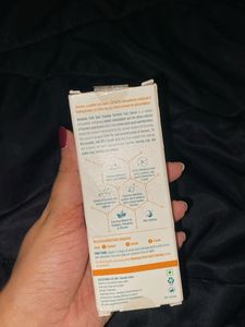 Himalaya Dark Spot Clearing Turmeric Face Serum