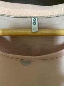 ONLY Women’s Light Pink Colour Tshirt (xl)