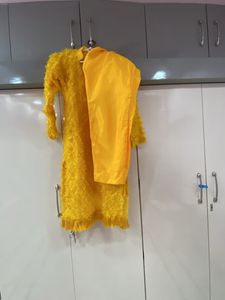 Yellow Suit Set With Pant. No Used For  Lucki Buyr