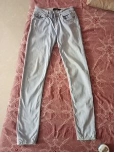 Vero Moda Size 29 Ladies Jeans