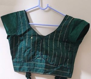 Green Colour Paded Blouse With Stich Sleeves