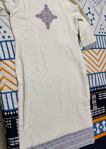 Women Off White Printed Kurta Set
