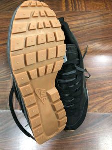 Nike Sneakers x Sacai Vaporwaffle Black and Gum