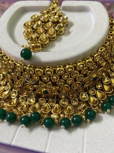 Green Pearls Set With Amazing Design