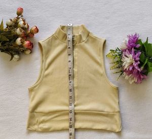 FOREVER 21 CROP TOP