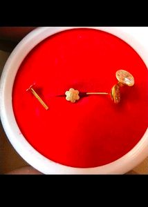 22K Pure Gold Dimond Nose Pin/Earrings in screw