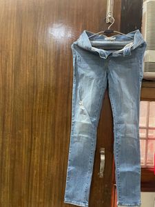 Levi&#39;s Light Wash Jeans