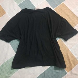 Black Graphic Crop Tshirt