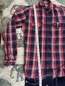 Combo of cheque shirt and blue jeans