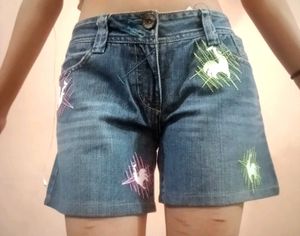 Embroidered Denim low rise shorts