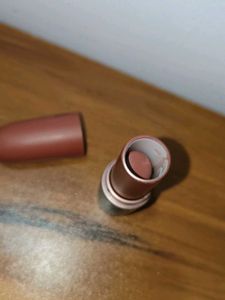 Hilary Rhoda Lipstick