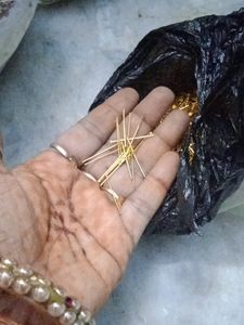 Foldable Cl inch In Golden Colour