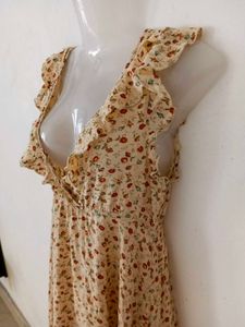 BEAUTIFUL FLORAL RUFFLE DRESS