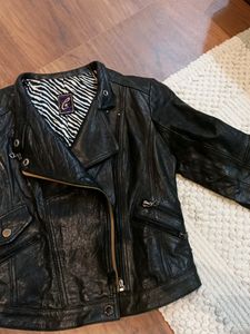 Cropped Leather Jacket With Great Zipper Details