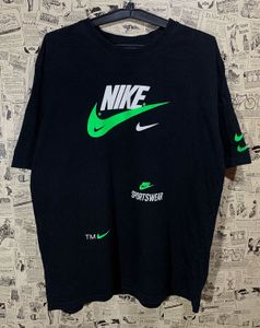 Nike Black & Neon Green Graphic Tee