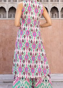 Ambrae Printed Kurta Set