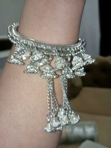 Silver Oxidised Latkan Kada