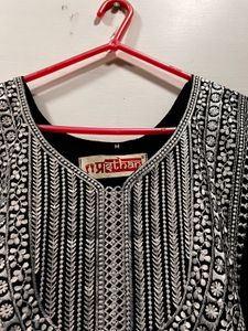 Elegant Black Embroidered Kurta