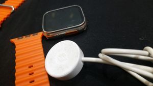 Unisex smartwatch T800 ultra watch.orange colour