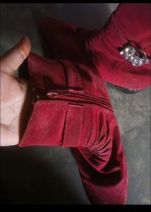 red boot